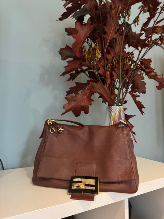 Fendi mama baguette in caramel ￼