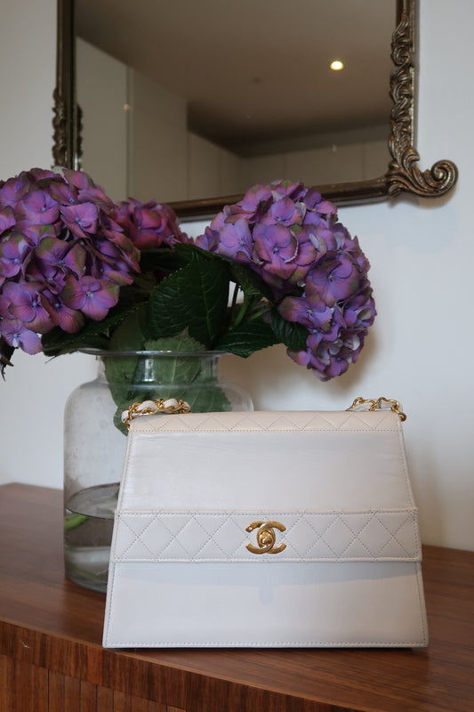Chanel Vintage 1991 White Quilted Lambskin Trapezoid 24K Gold CC Bag